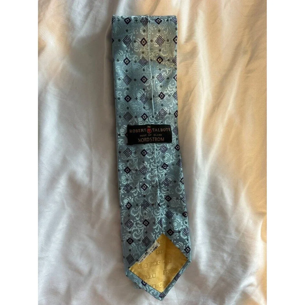 New Robert Talbott Nordstrom 100% Silk Tie Blue Paisley Geometric Classic Luxury